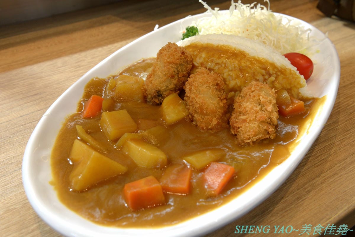 [台中梧棲]銀座宮下和風洋食 – 東京銀座的超人氣景觀餐廳”江戸前肉割烹 宮下”來台開設海外第一間分店,不賣日式料理改賣和風洋食,口味相當不錯,醬燒牛歐姆蛋飯和咖哩飯都好吃,價格親民。