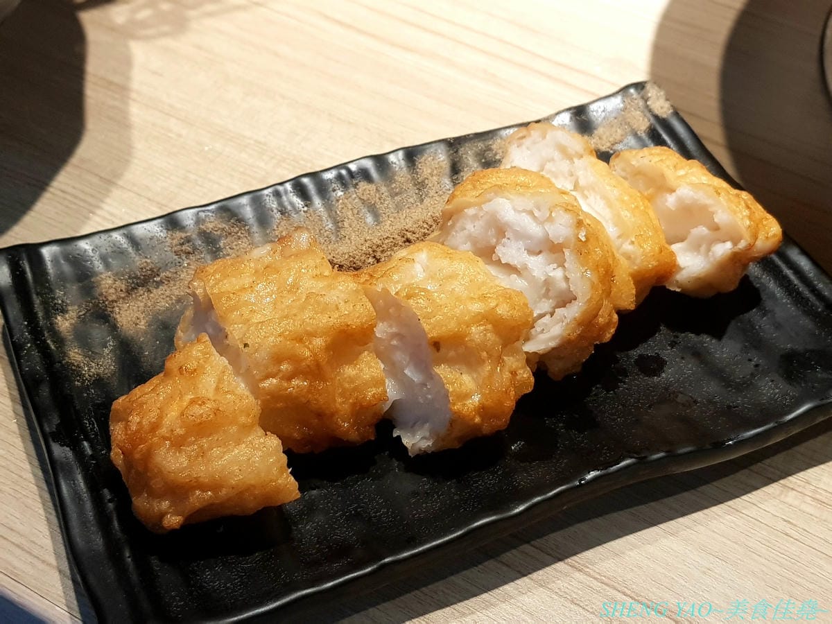 [台中東區]小旬湯 樂農.鑄鐵鍋 太平店 – 嘉義知名火鍋店進軍台中,日系木質裝潢,鍋子是用南部鐵器鑄鐵鍋並結合在地小農蔬果食材,平實價位且不收服務費,食肉族必點他們的福岡博多肉肉圈火鍋