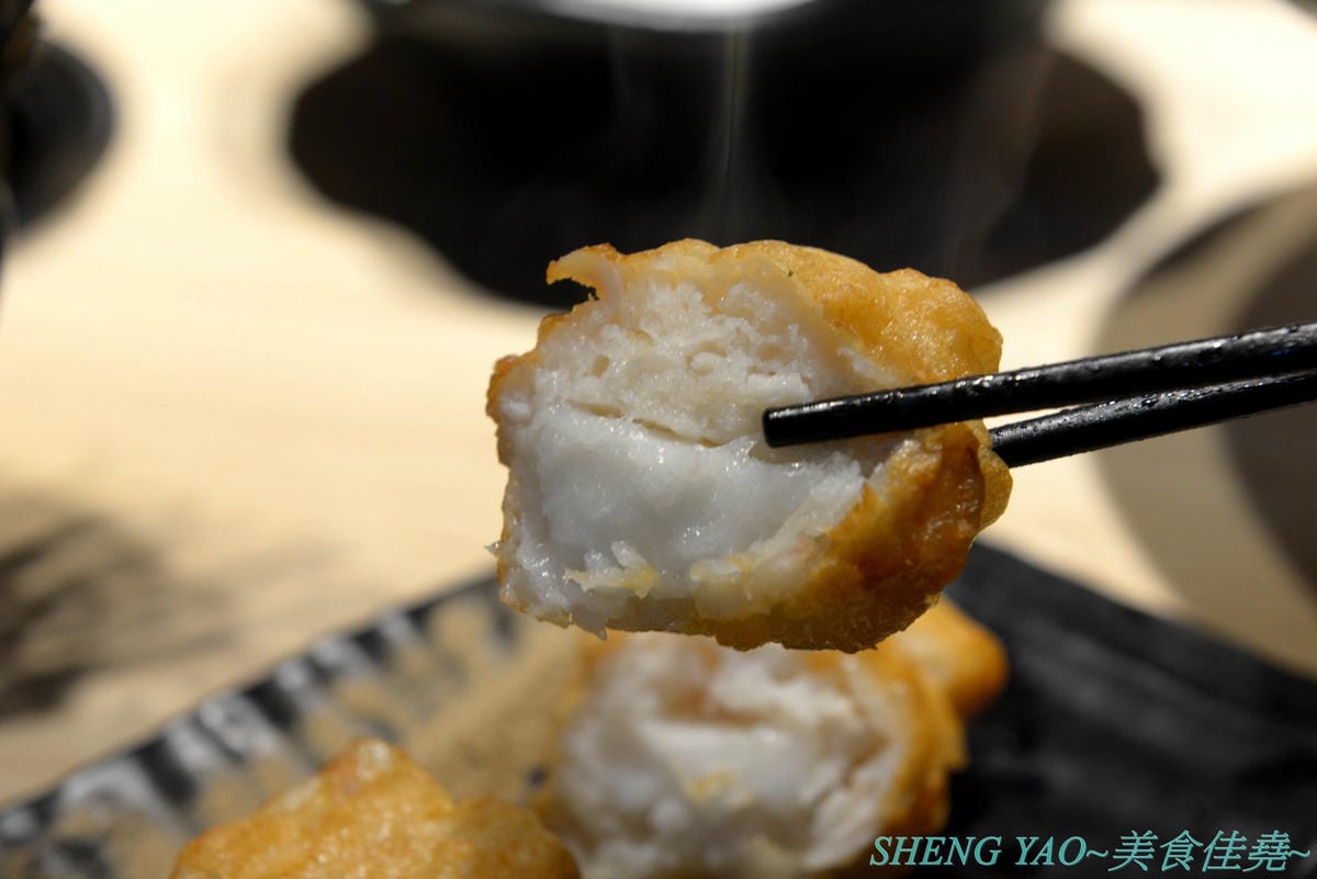 [台中東區]小旬湯 樂農.鑄鐵鍋 太平店 – 嘉義知名火鍋店進軍台中,日系木質裝潢,鍋子是用南部鐵器鑄鐵鍋並結合在地小農蔬果食材,平實價位且不收服務費,食肉族必點他們的福岡博多肉肉圈火鍋