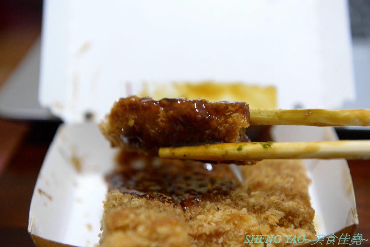 [基隆仁愛]好運殿 – 基隆少見的日式炸物專賣店,路邊炸物攤也吃得到和風唐揚雞、炙燒明太子雞等日式炸物,炸物全都現點現炸,大推炙燒明太子雞,厚厚明太子醬搭配多汁雞腿肉條,根本神好吃。
