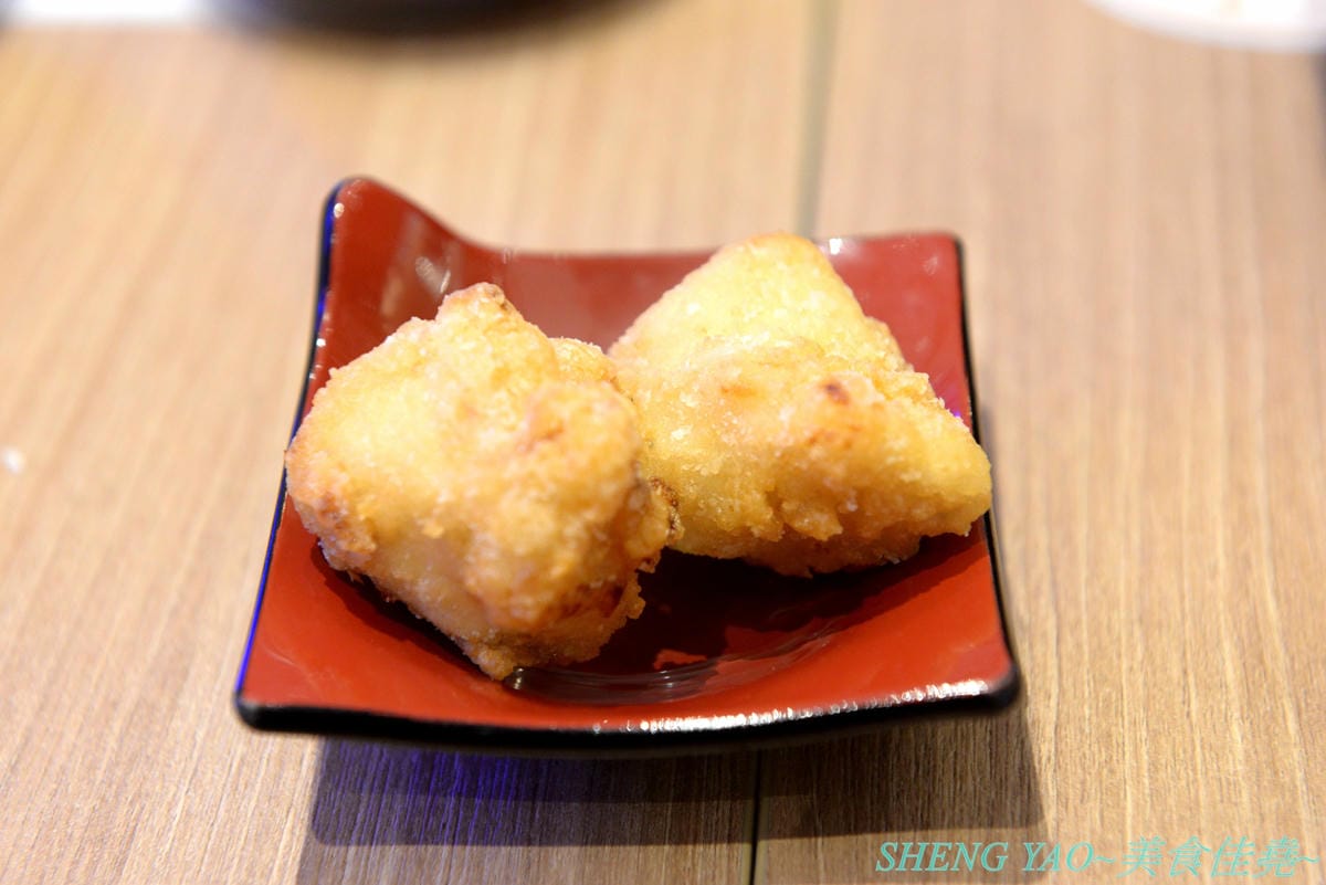 [台中梧棲]雞三和 台中三井店 – 台中三井OUTLET一樓美食街人氣店家,來自名古屋將近120年歷史的老店,主打親子丼等雞肉料理,食材講究,口味也好吃。