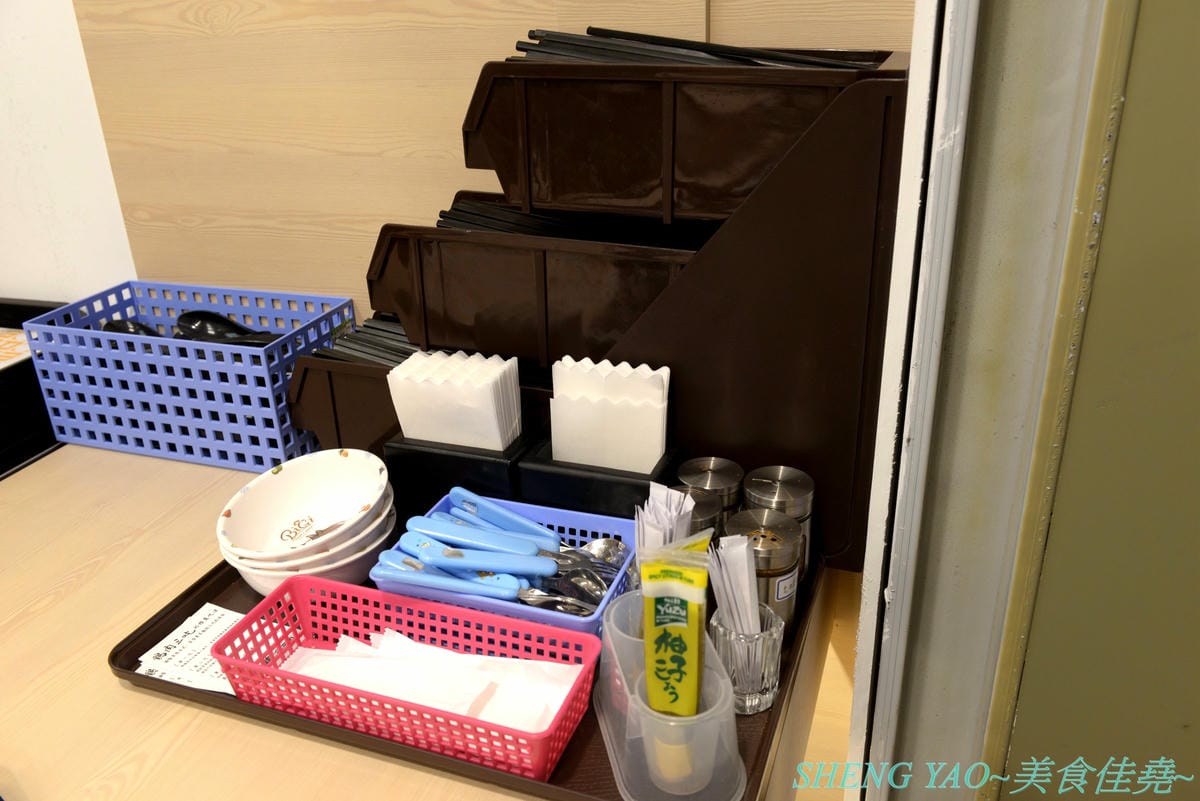 [台中梧棲]雞三和 台中三井店 – 台中三井OUTLET一樓美食街人氣店家,來自名古屋將近120年歷史的老店,主打親子丼等雞肉料理,食材講究,口味也好吃。