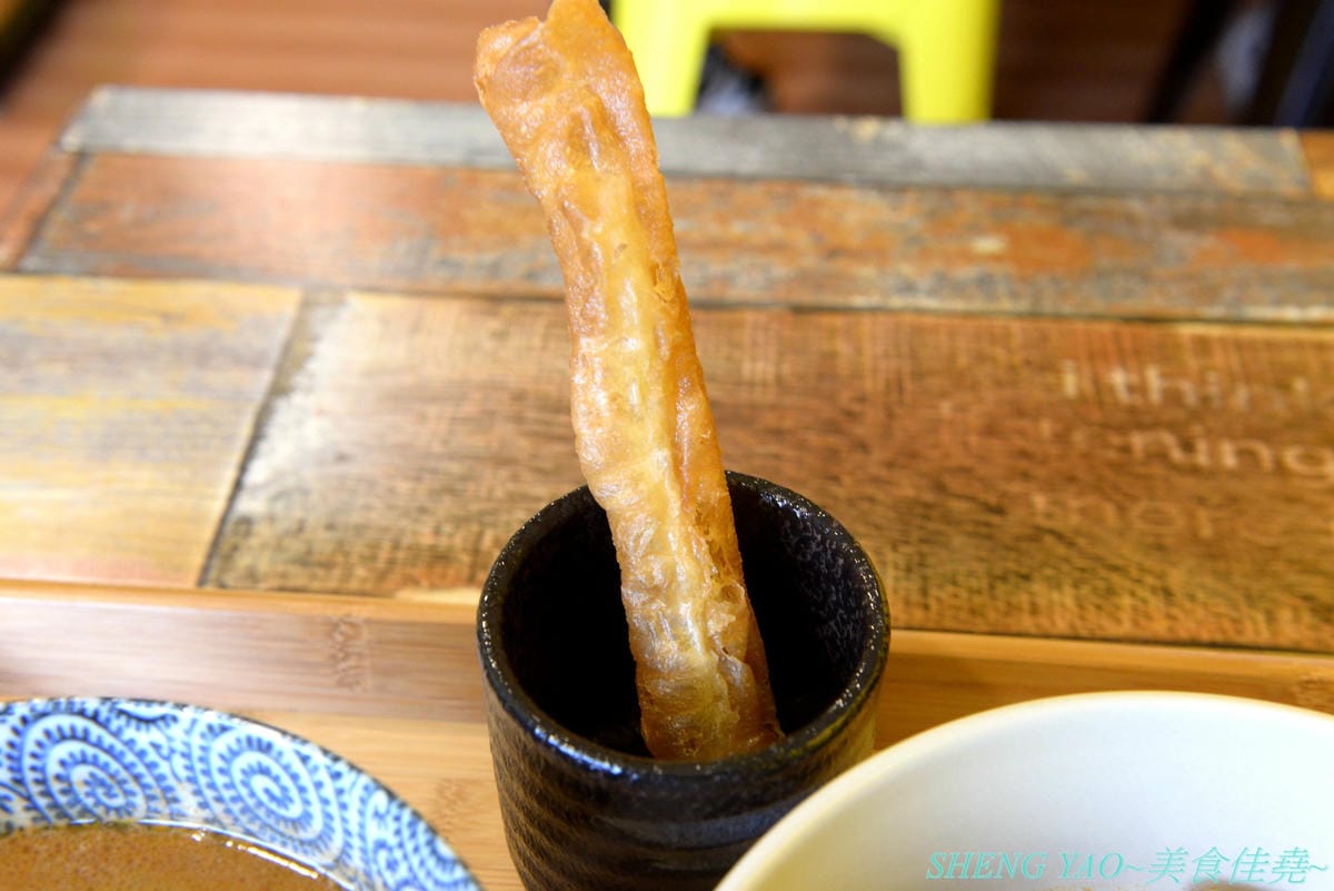[台中沙鹿]香遇銷魂麵 – 排灣族媽媽的麵飯小店,餐點頗有特色,招牌主打麻辣、孜然口味銷魂麵,咖哩飯也不錯,炸物系列好吃大推。(已歇業)