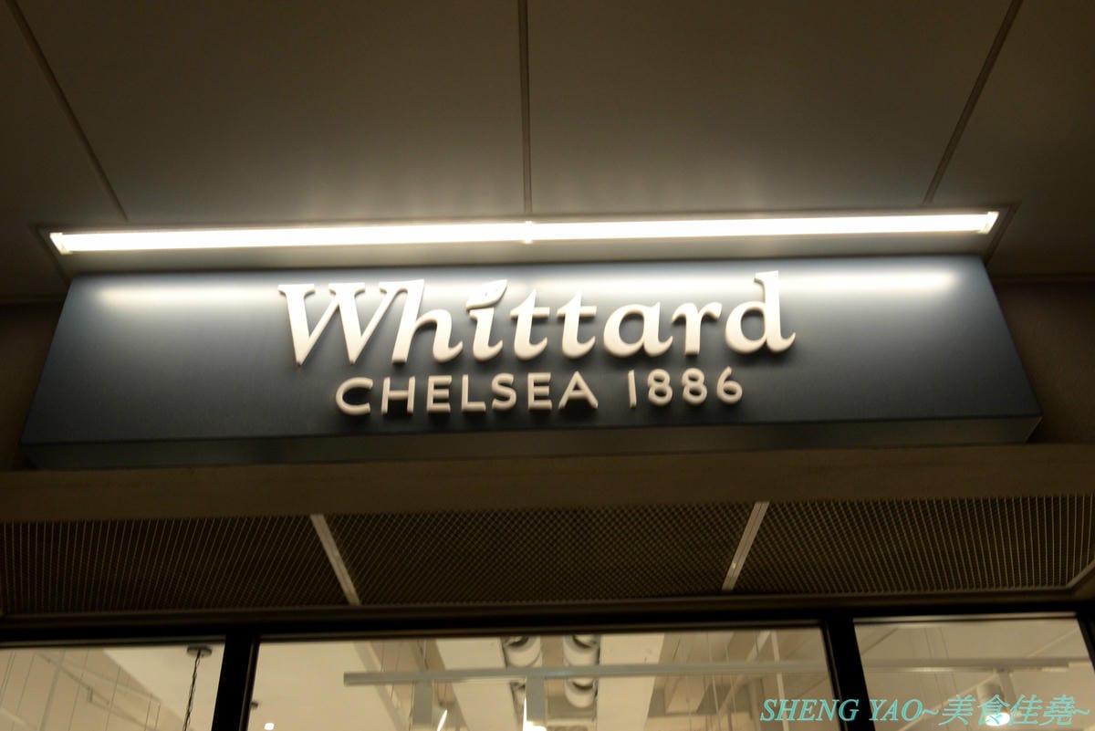 [台中梧棲]Whittard of Chelsea 台中三井店 – 130多年歷史的英國老牌茶莊海外唯二分店開幕了,不用飛英國就能買到他們的茶葉和熱巧克力粉,店內有附設TEA BAR和內用區,可以坐在裏頭喝。