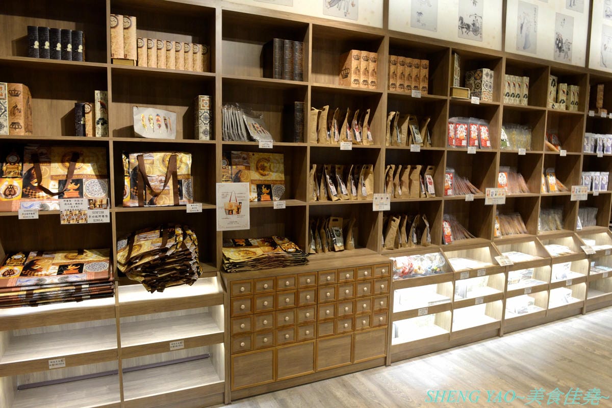 [台中梧棲]解憂雜貨舖 & 小天地新台菜飲茶 – 新天地集團旗下新餐廳,懷舊日式風,餐點多樣化,口味見仁見智,甜點還不錯,2/1剛開始試營運大部份餐點尚未提供販售。