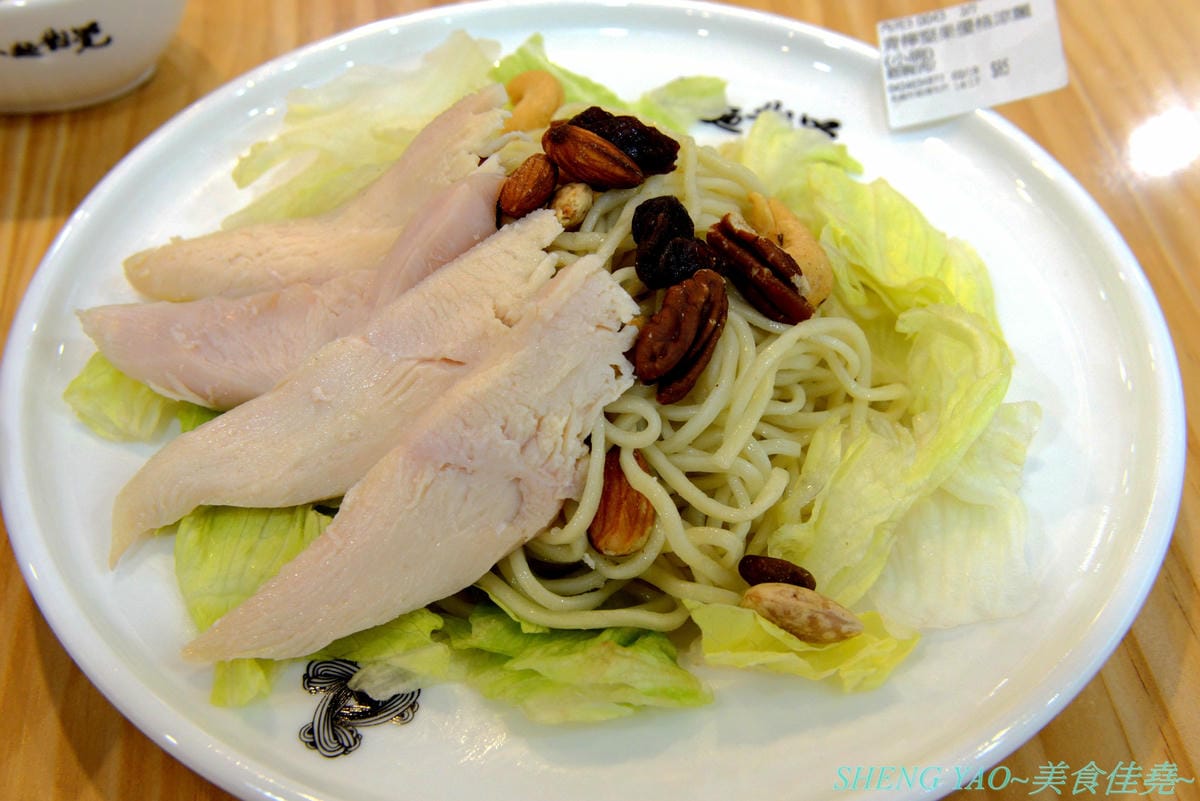 [台中西屯]良麵對覺 – 中科商圈特色涼麵店,源自苗栗苑裡三十年歷史四川涼麵,全程科技化製麵,SGS認證,涼麵口味特殊,熱麵也好吃,裝潢大氣,用餐空間寬敞舒適。(已歇業)