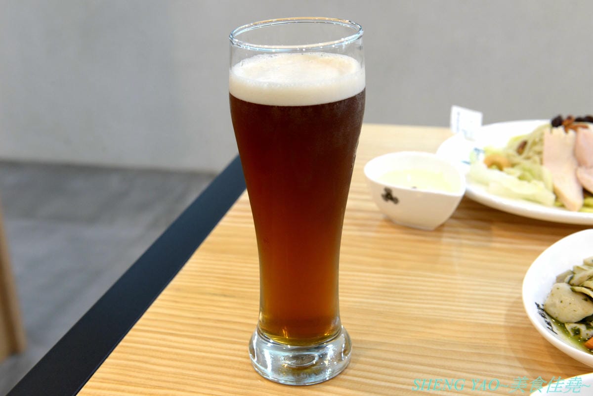 [台中西屯]良麵對覺 – 中科商圈特色涼麵店,源自苗栗苑裡三十年歷史四川涼麵,全程科技化製麵,SGS認證,涼麵口味特殊,熱麵也好吃,裝潢大氣,用餐空間寬敞舒適。(已歇業)