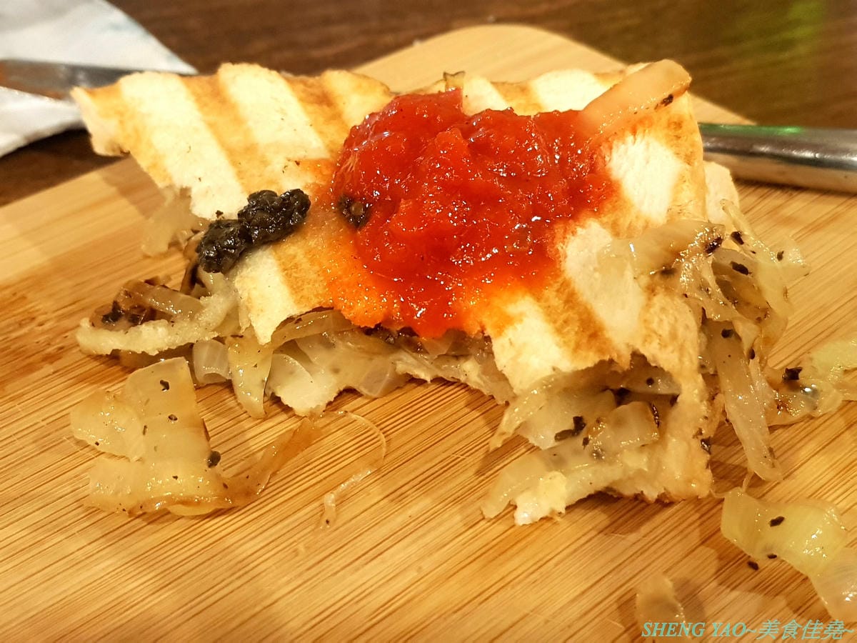 [台中清水]Dana Cantina – 海線清水超罕見澳洲風味為主的多國料理餐酒館,有賣澳洲流行早餐莓果碗,還有澳洲小白咖啡,餐點有特色,口味不錯,咖啡豆是義大利進口品牌,店家也是寵物友善餐廳,可以帶
