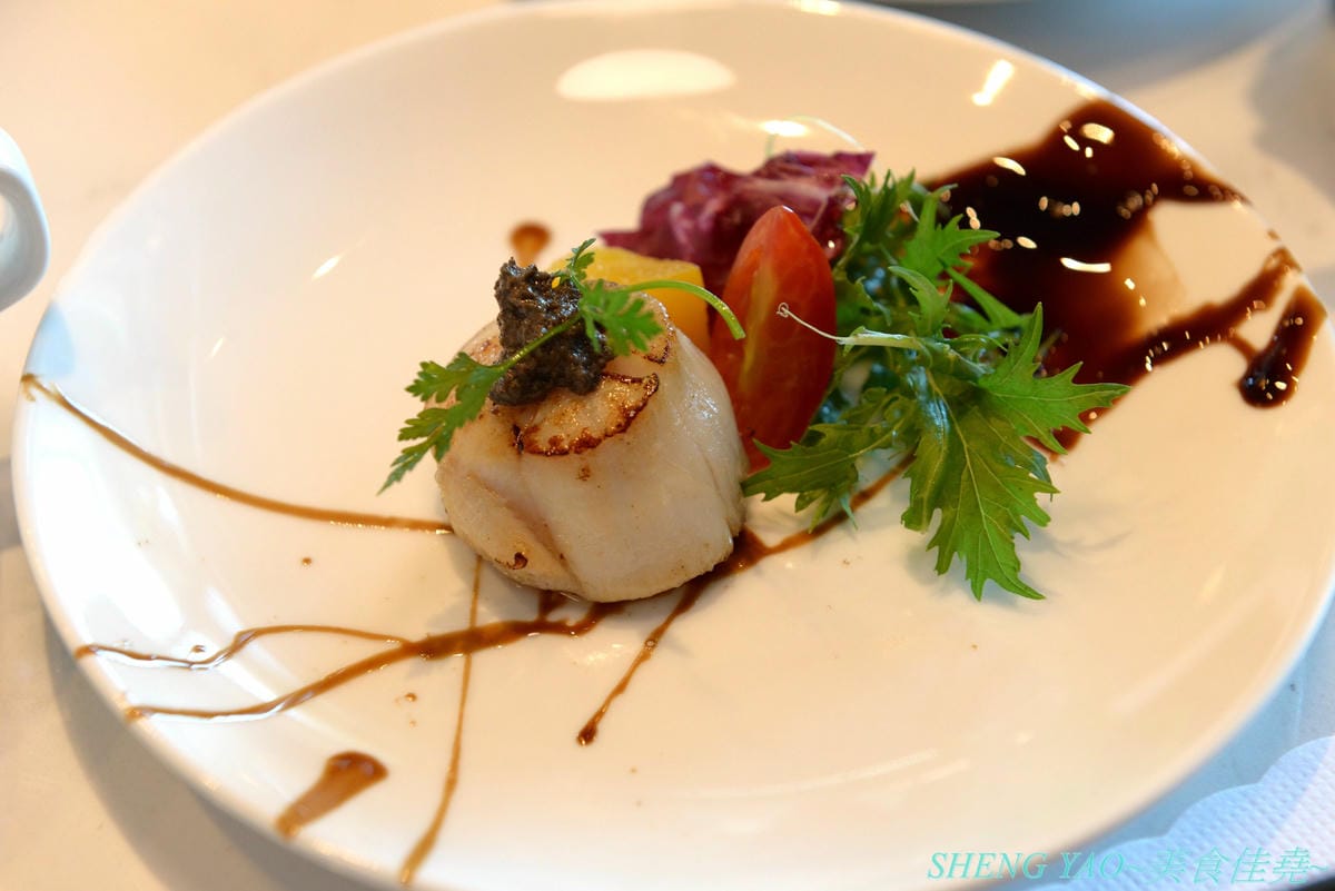 [台中清水]艾萊羅伊廚房 AileRoy Kitchen – 海線清水難得一見的質感裝潢義式餐廳,餐點帶有創意巧思,口味有特色,價格看似不便宜但份量很充足,建議升級套餐整個超級豐盛,用餐環境舒適有氣氛,隔壁