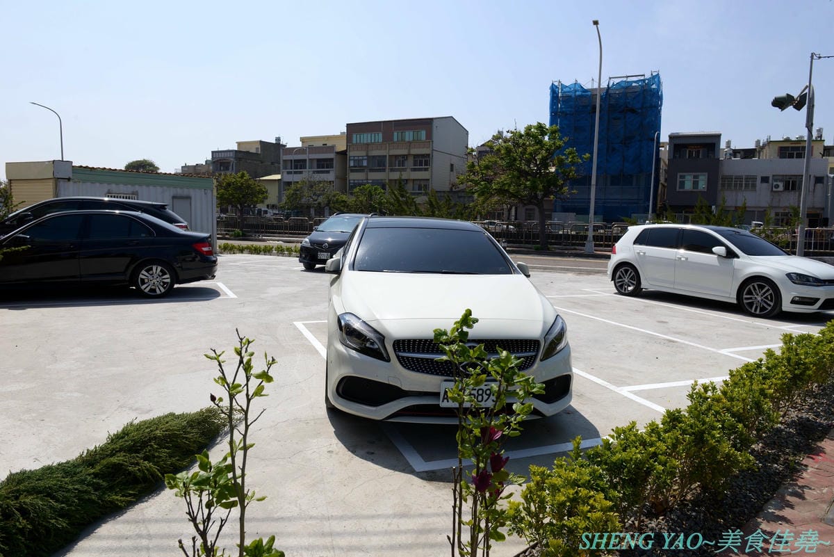 [台中清水]艾萊羅伊廚房 AileRoy Kitchen – 海線清水難得一見的質感裝潢義式餐廳,餐點帶有創意巧思,口味有特色,價格看似不便宜但份量很充足,建議升級套餐整個超級豐盛,用餐環境舒適有氣氛,隔壁