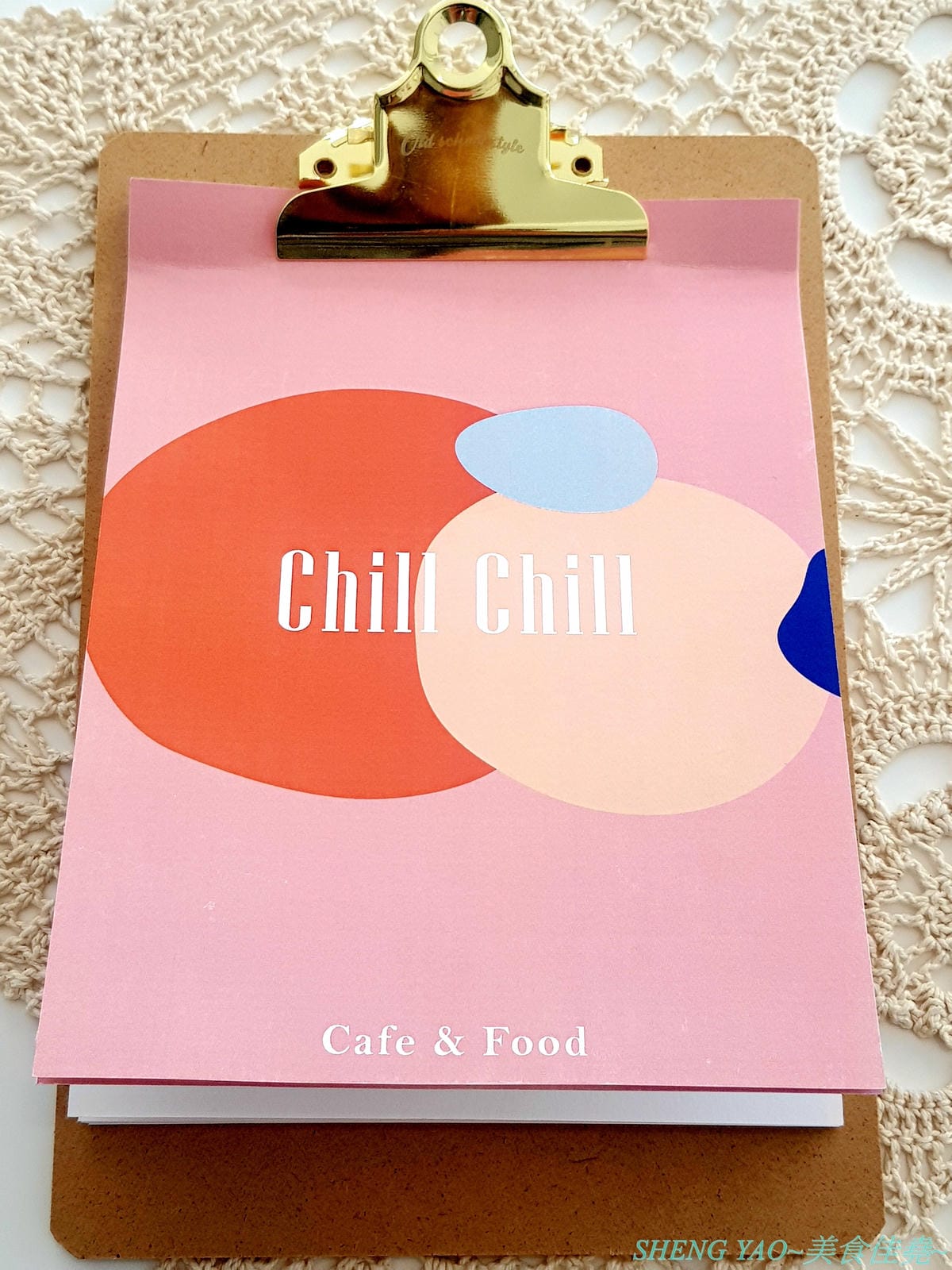 [台中北區]Chill Chill cafe&food – 台中超美韓風輕食咖啡,裝潢風格淡雅清新帶有藝術氣息,視覺系餐點好看好拍又好吃,平價消費,餐點幾乎都只要百元左右,IG打卡又一新地標。