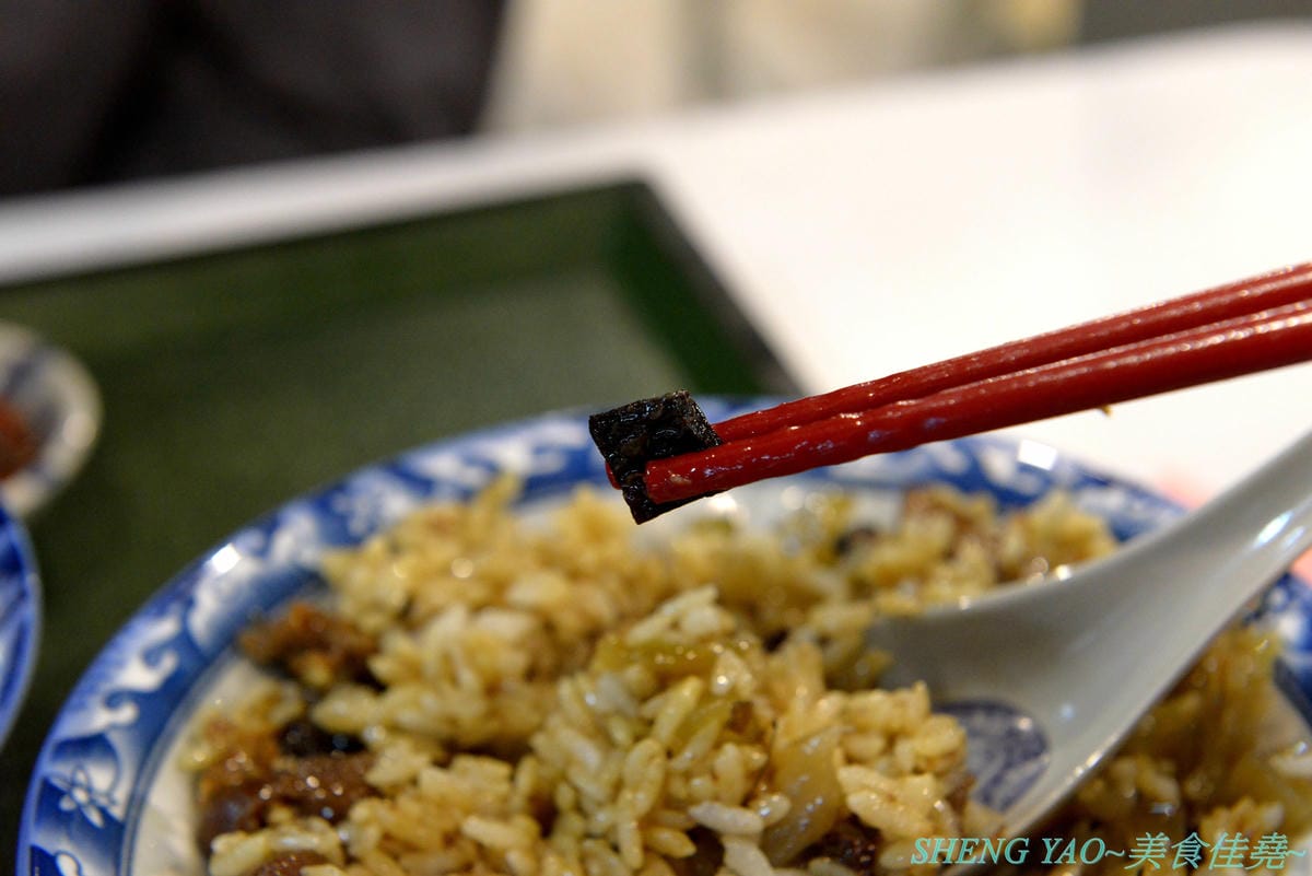 [台中沙鹿]三仙台鬼頭刀 – 來自台東成功的特色料理小吃,鬼頭刀漁獲經由台東漁船現流延繩釣上來急速冷凍直送店內,經過老闆手藝變成一道道美味佳餚,大推鬼頭刀魚羹,魚肉細緻味美,羹湯料多
