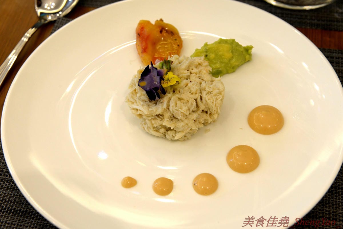 [台中西區]MICHEL BRU 米榭爾布盧 – 台中平價法國料理餐廳,主廚是真正法國人,廚藝經驗豐富,套餐價位平實,餐點精緻口味還不錯,目前試營運期間全面五折,吃到就是賺到。(已歇業)