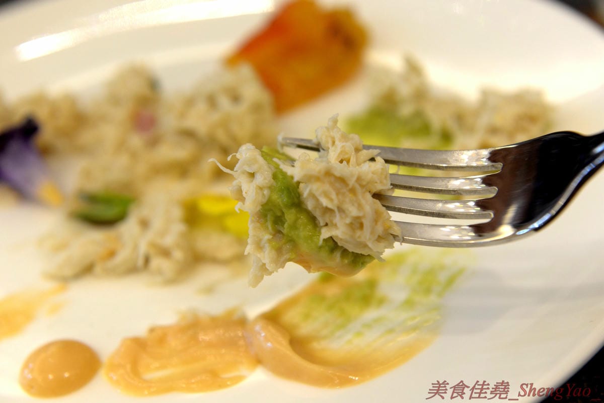 [台中西區]MICHEL BRU 米榭爾布盧 – 台中平價法國料理餐廳,主廚是真正法國人,廚藝經驗豐富,套餐價位平實,餐點精緻口味還不錯,目前試營運期間全面五折,吃到就是賺到。(已歇業)
