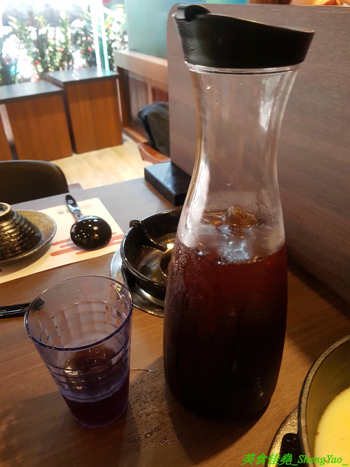 [台中沙鹿]千波苑 – 沙鹿新開的精緻鍋物餐廳,質感裝潢,湯頭有特色,食材新鮮,竟然還有日本A5近江和牛和現撈活龍蝦,隨餐就附一整壺冰紅茶,餐後還有甜點,C/P值不差,旁邊有附設停車場,停車超方