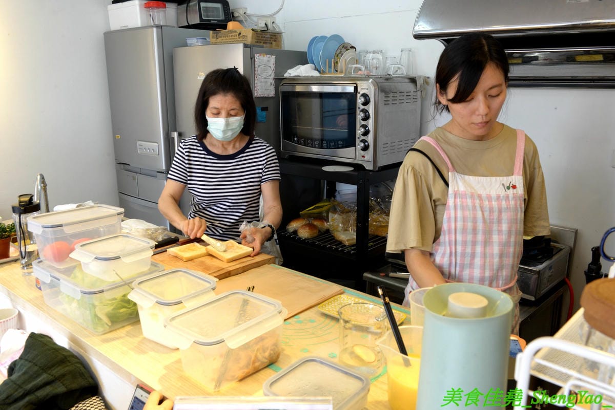 [基隆仁愛]POPO Sandwich – 老舊攤販市場內的小清新,隱藏在天橋下市場的精緻美味早午餐,以親子共食為理念,堅持天然健康食材,餐點口味獨特又好吃,外面幾乎吃不到,吃過一次就讓人深深愛上,大推