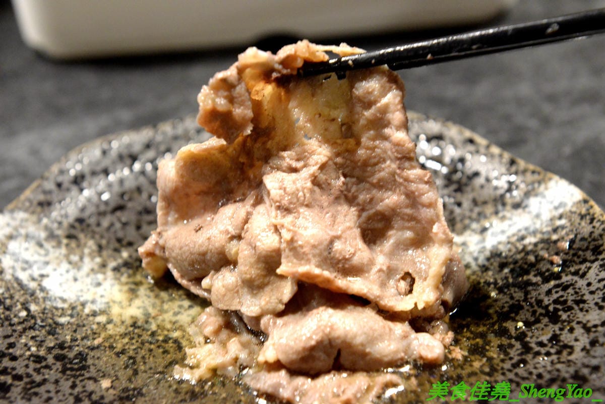 [台中龍井]膳膳火鍋 -梧棲57夯肉新品牌,平價火鍋吃到飽,六種肉品加自助吧無限供應只要399元且不收服務費,環境寬敞舒適,營業時間到凌晨1點,宵夜也能來吃吃到飽。(已歇業)
