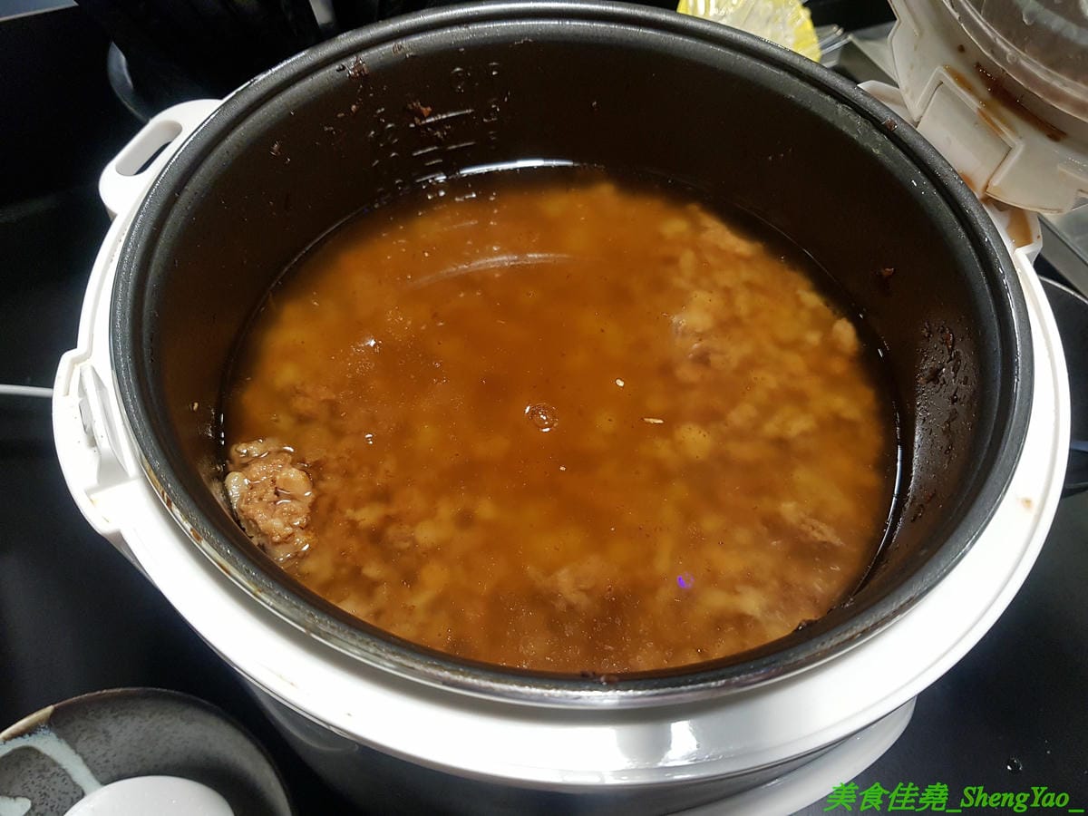 [台中龍井]膳膳火鍋 -梧棲57夯肉新品牌,平價火鍋吃到飽,六種肉品加自助吧無限供應只要399元且不收服務費,環境寬敞舒適,營業時間到凌晨1點,宵夜也能來吃吃到飽。(已歇業)