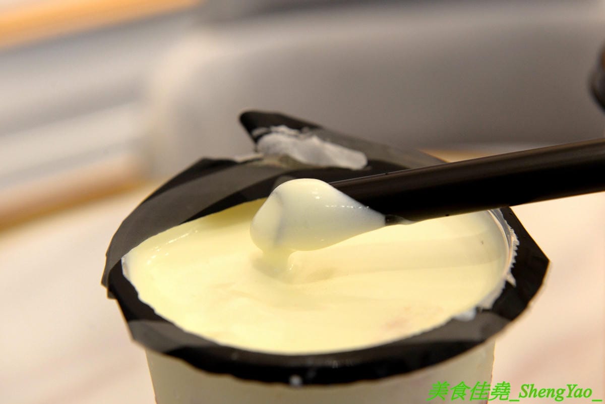 [台中北屯]GAPO TEA 角鋪 – 台灣人自創品牌、在大陸有20多家分店的人氣手搖飲料店回台中開店了,網美風裝潢超好拍照,店內免費WIFI還提供充電線,而且竟然還有兒童遊戲區,根本是親子飲料店了。(