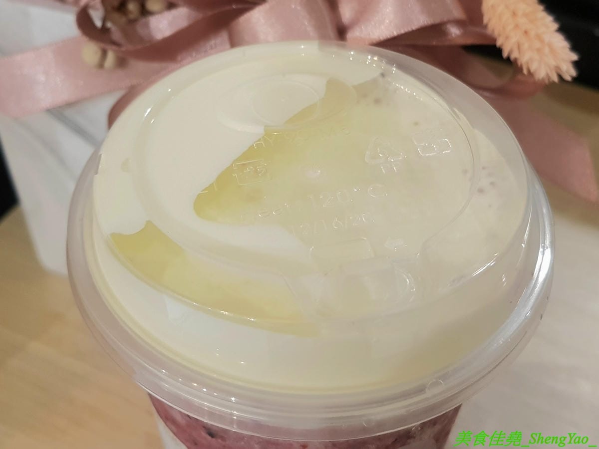 [台中西區]麥吉machi machi 台中店 – 周杰倫IG打卡推薦,日本、韓國、倫敦都有分店的台北東區超夯手搖飲料店在台中也有分店了 !! 小清新風格裝潢,多面網美牆讓人拍照拍不停,連飲料瓶都超可愛,店