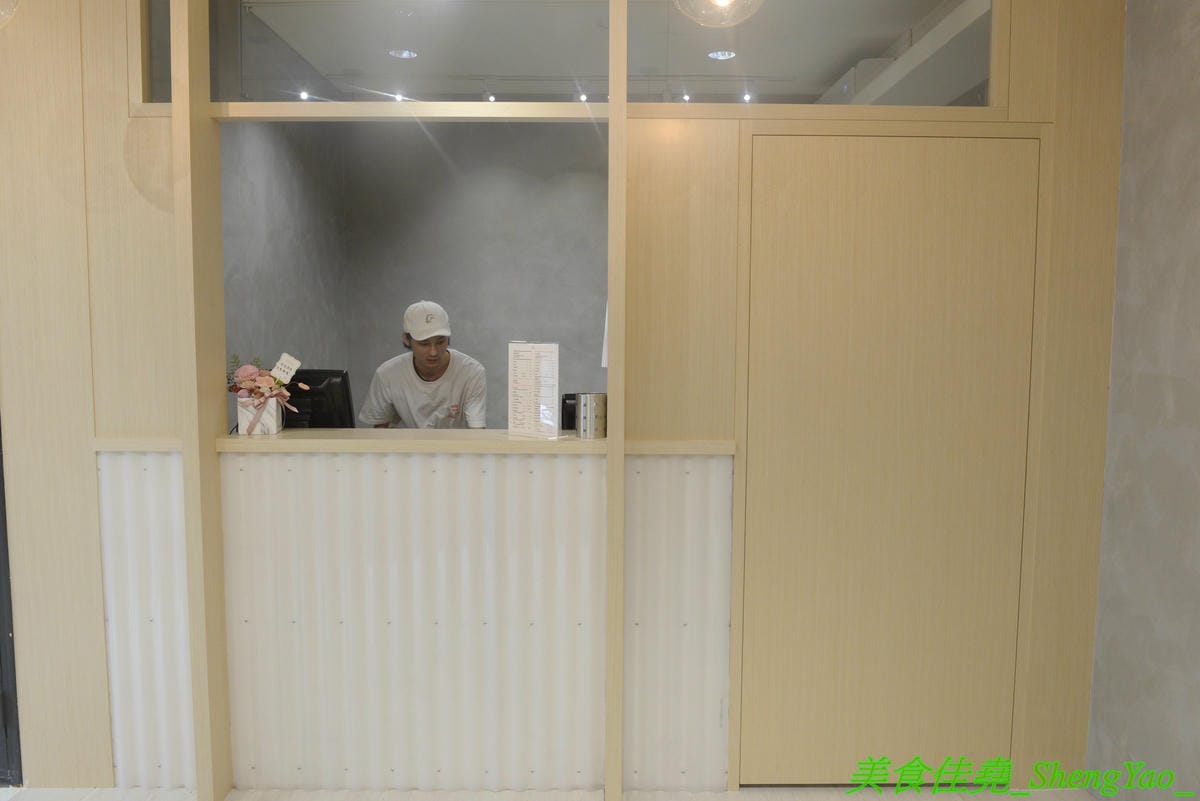 [台中西區]麥吉machi machi 台中店 – 周杰倫IG打卡推薦,日本、韓國、倫敦都有分店的台北東區超夯手搖飲料店在台中也有分店了 !! 小清新風格裝潢,多面網美牆讓人拍照拍不停,連飲料瓶都超可愛,店