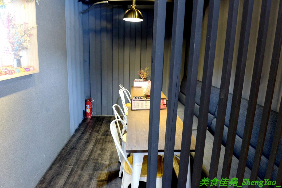 [台中沙鹿]再次見麵 2019新菜單 – 史上最狂超霸氣蛤蠣義大利麵,蛤蠣數量超過100顆,讓你痛風痛好痛滿,另外還有肉多多焗烤飯,正常份量1.5倍,外加豬排和雞腿排雙肉肉,肉多飯多吃到撐。(已歇業)