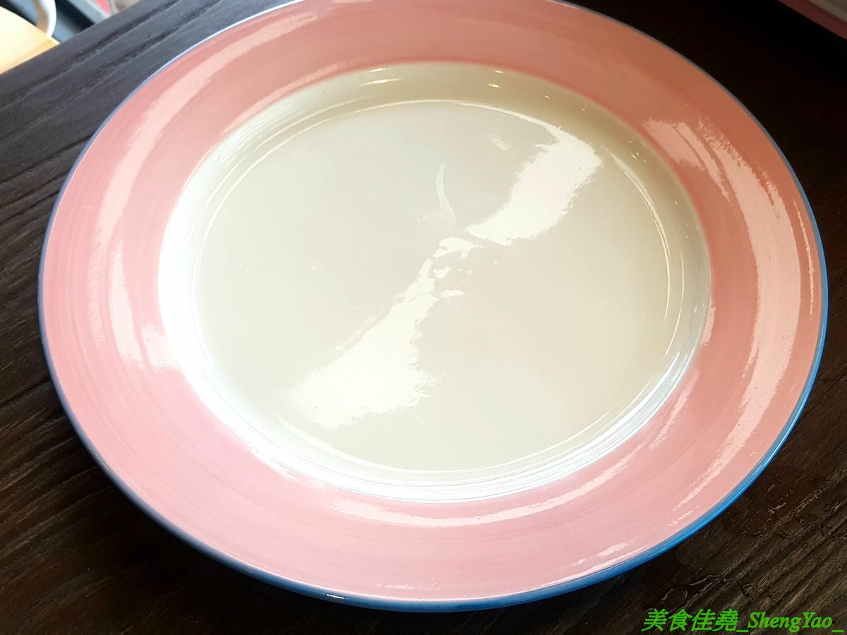 [台中沙鹿]再次見麵 2019新菜單 – 史上最狂超霸氣蛤蠣義大利麵,蛤蠣數量超過100顆,讓你痛風痛好痛滿,另外還有肉多多焗烤飯,正常份量1.5倍,外加豬排和雞腿排雙肉肉,肉多飯多吃到撐。(已歇業)
