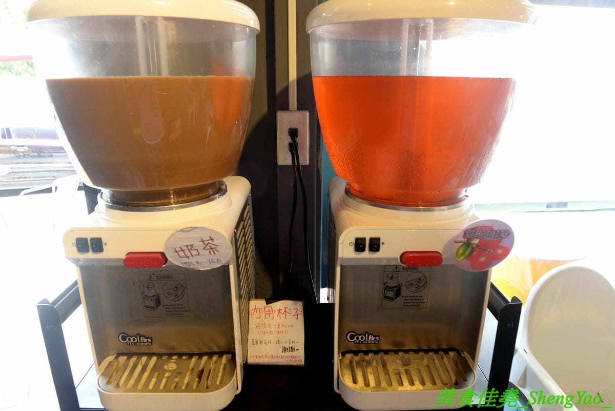 [台中沙鹿]再次見麵 2019新菜單 – 史上最狂超霸氣蛤蠣義大利麵,蛤蠣數量超過100顆,讓你痛風痛好痛滿,另外還有肉多多焗烤飯,正常份量1.5倍,外加豬排和雞腿排雙肉肉,肉多飯多吃到撐。(已歇業)