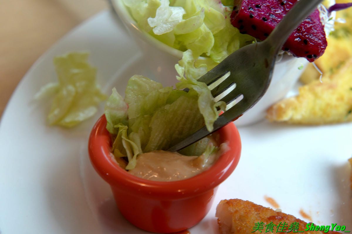[台中清水]幸福早餐坊 清水店 – 梧棲超人氣早餐店清水分店,店內裝潢設計用心,還有白色木馬網美拍照區,吃早餐也可以當作是聚餐,餐點種類超過100樣,還有套餐和超值特餐,選擇性很豐富,天天吃