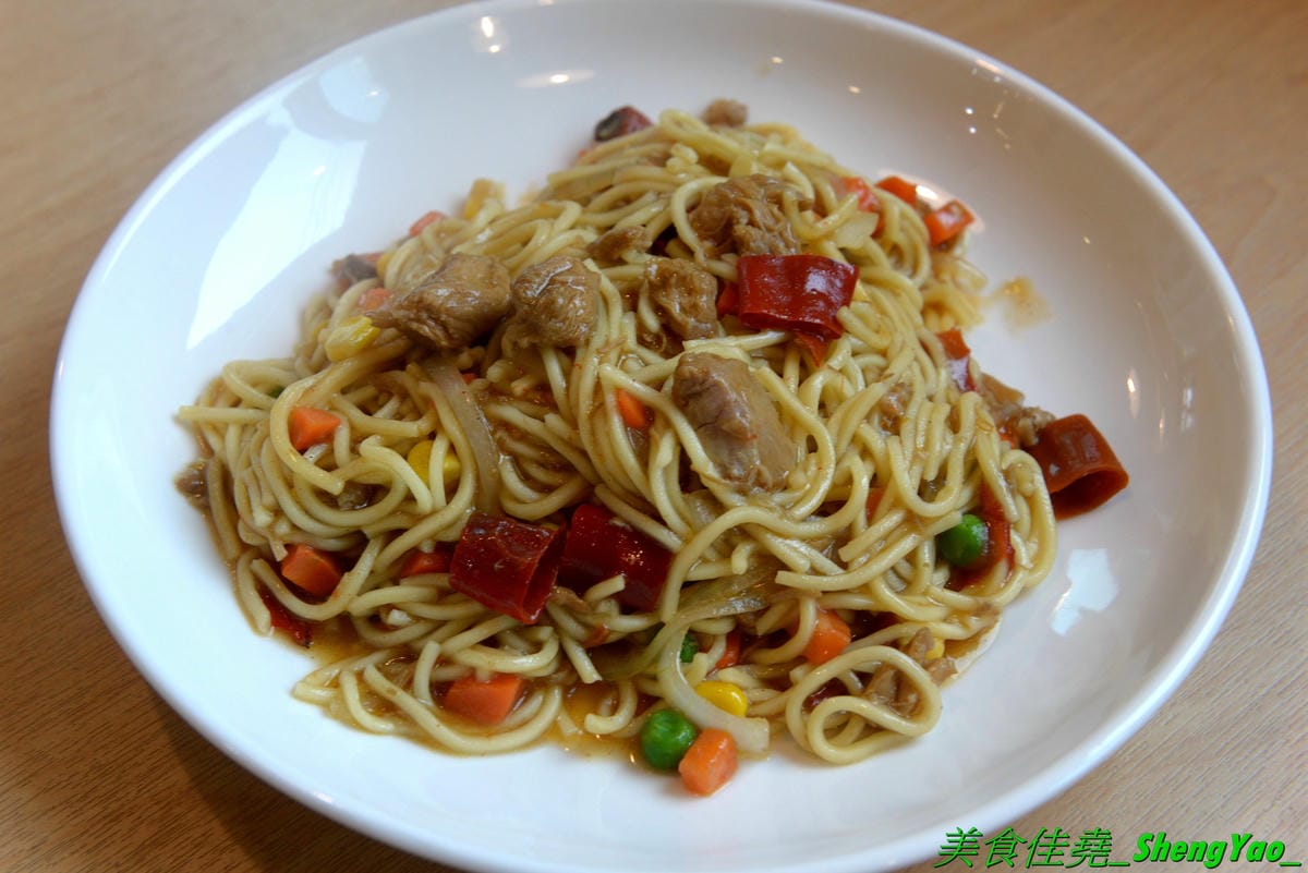 [台中清水]幸福早餐坊 清水店 – 梧棲超人氣早餐店清水分店,店內裝潢設計用心,還有白色木馬網美拍照區,吃早餐也可以當作是聚餐,餐點種類超過100樣,還有套餐和超值特餐,選擇性很豐富,天天吃