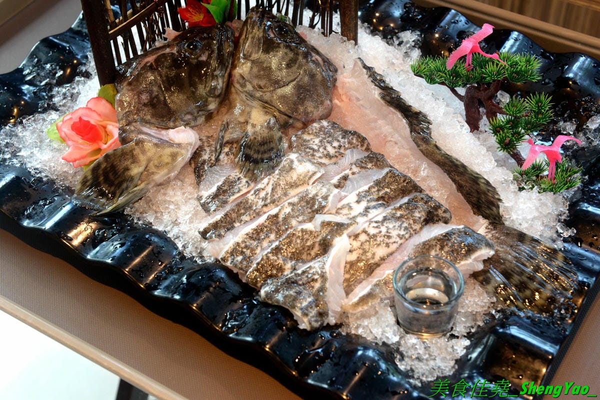 [台中龍井]旭川鱻鍋物 – 台中海線首家活體海鮮蒸氣火鍋,一個人也能吃的蒸氣鍋,特色湯頭均不加價,超多種現撈活體海鮮,平價消費不收服務費,7月底以前用餐打卡分享就免費續肉盤,雙人套餐可續