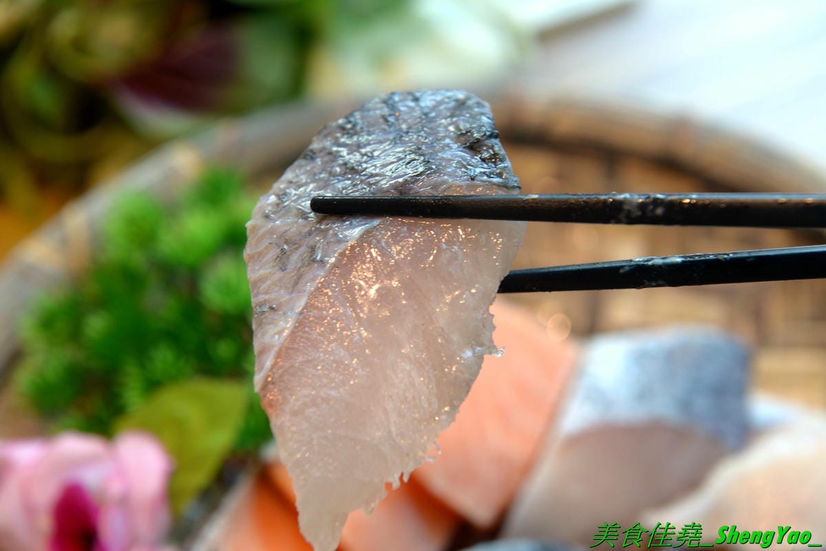 [台中龍井]旭川鱻鍋物 – 台中海線首家活體海鮮蒸氣火鍋,一個人也能吃的蒸氣鍋,特色湯頭均不加價,超多種現撈活體海鮮,平價消費不收服務費,7月底以前用餐打卡分享就免費續肉盤,雙人套餐可續
