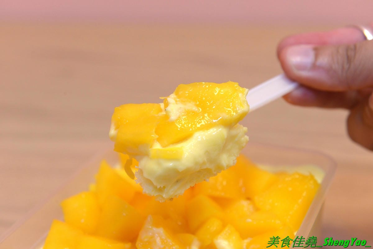 [台中沙鹿]卡布里朵 手作烘焙坊 – 沙鹿3月多開幕的烘焙麵包店,老闆是從大甲裕珍馨出來的,烘焙資歷15年,曾赴日研習還參加過麵包大賽,店家主打歐式麵包,另外也有賣台式麵包和蛋糕小甜點,麵包