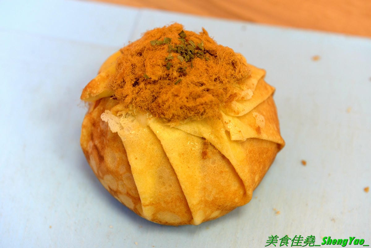[台中沙鹿]卡布里朵 手作烘焙坊 – 沙鹿3月多開幕的烘焙麵包店,老闆是從大甲裕珍馨出來的,烘焙資歷15年,曾赴日研習還參加過麵包大賽,店家主打歐式麵包,另外也有賣台式麵包和蛋糕小甜點,麵包