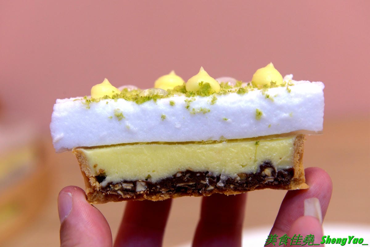 [台中沙鹿]卡布里朵 手作烘焙坊 – 沙鹿3月多開幕的烘焙麵包店,老闆是從大甲裕珍馨出來的,烘焙資歷15年,曾赴日研習還參加過麵包大賽,店家主打歐式麵包,另外也有賣台式麵包和蛋糕小甜點,麵包