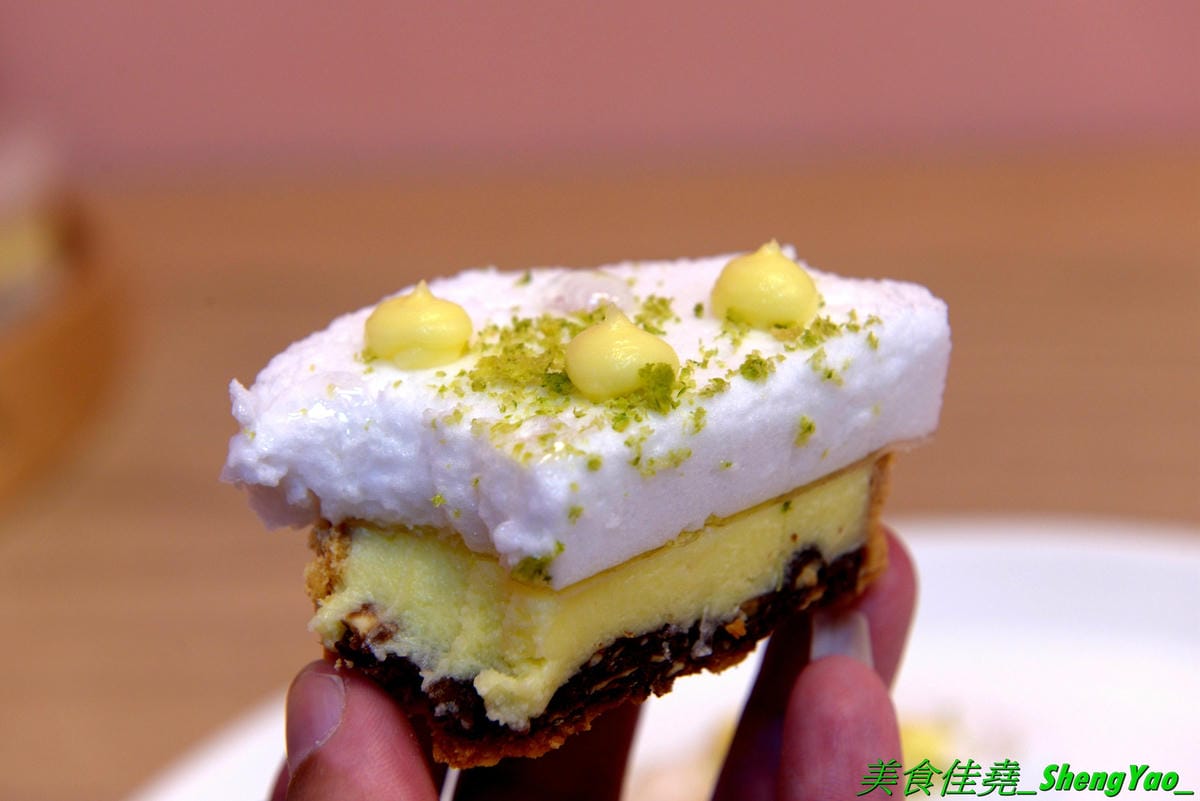 [台中沙鹿]卡布里朵 手作烘焙坊 – 沙鹿3月多開幕的烘焙麵包店,老闆是從大甲裕珍馨出來的,烘焙資歷15年,曾赴日研習還參加過麵包大賽,店家主打歐式麵包,另外也有賣台式麵包和蛋糕小甜點,麵包