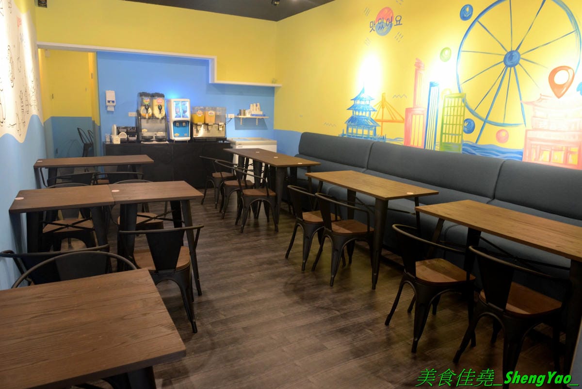 [台中清水]瑪西所 清水店 – 清水市區也吃得到平價韓式料理了,口味不俗,加麵加飯免費,內用還有冷飲、冰沙、冰淇淋無限享用,可爾必思蔬果口味超好喝啊附近就是時代影城,看電影前吃飯地方又