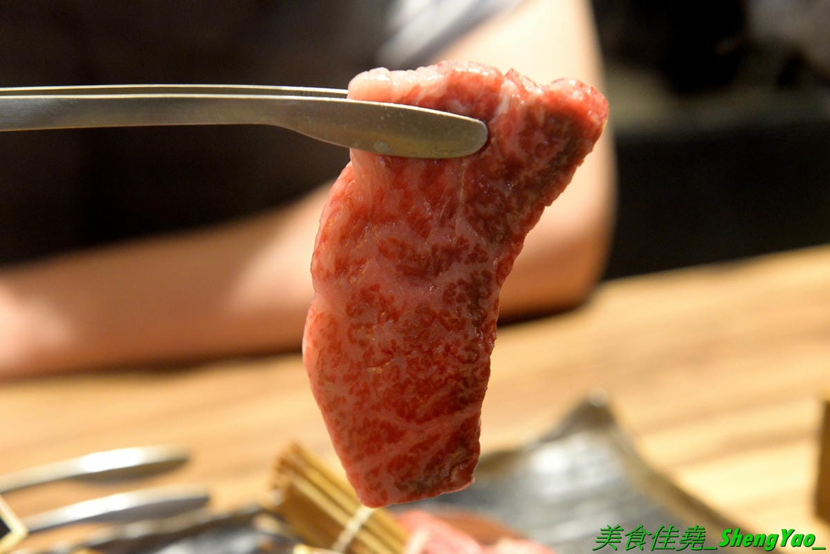 [台中梧棲]麻布十番祭亭 2019新菜單 – 台中海線和牛餐廳推薦,東京人氣燒肉店海外唯一分店,三井OUTLET特色美食,主打頂級A5黑毛和牛,價位不便宜但是好吃,大推新菜單的麻布綜合拼盤,可以一次吃到