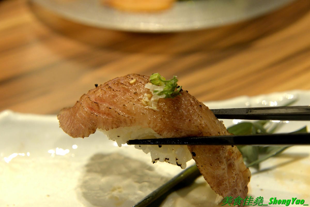 [台中梧棲]麻布十番祭亭 2019新菜單 – 台中海線和牛餐廳推薦,東京人氣燒肉店海外唯一分店,三井OUTLET特色美食,主打頂級A5黑毛和牛,價位不便宜但是好吃,大推新菜單的麻布綜合拼盤,可以一次吃到