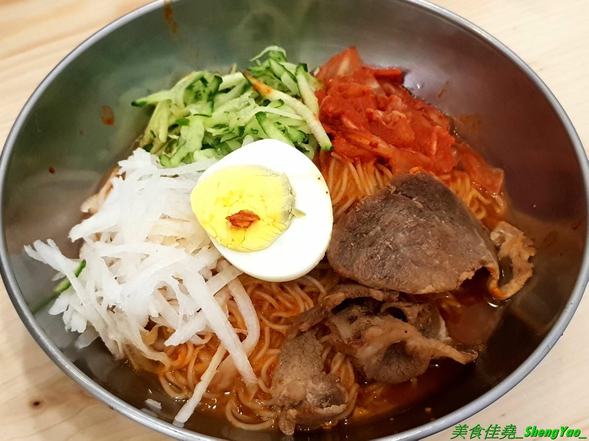 [台中西屯]艾來佳 韓式料理廚房 – 台中另類早午餐,一大早就能吃到韓國料理,老闆娘是韓國人,食材也是來自韓國,口味道地,銅板價位,餐點份量充足,大推韓式牛骨湯郭、韓式蔬菜拌飯,目前店家周
