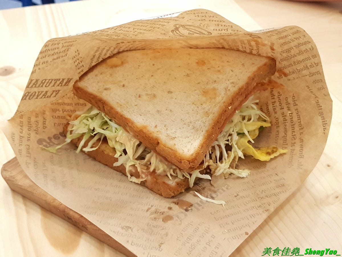 [台中西屯]艾來佳 韓式料理廚房 – 台中另類早午餐,一大早就能吃到韓國料理,老闆娘是韓國人,食材也是來自韓國,口味道地,銅板價位,餐點份量充足,大推韓式牛骨湯郭、韓式蔬菜拌飯,目前店家周