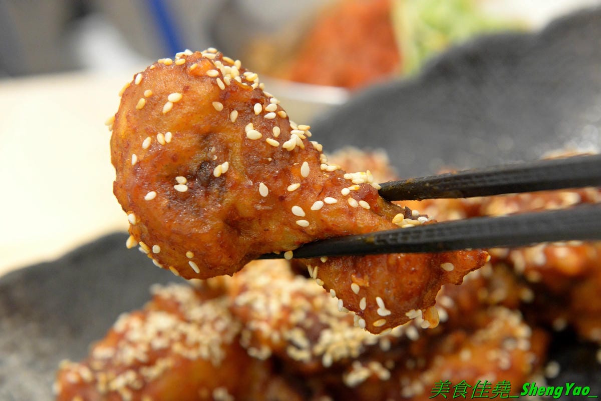 [台中西屯]艾來佳 韓式料理廚房 – 台中另類早午餐,一大早就能吃到韓國料理,老闆娘是韓國人,食材也是來自韓國,口味道地,銅板價位,餐點份量充足,大推韓式牛骨湯郭、韓式蔬菜拌飯,目前店家周