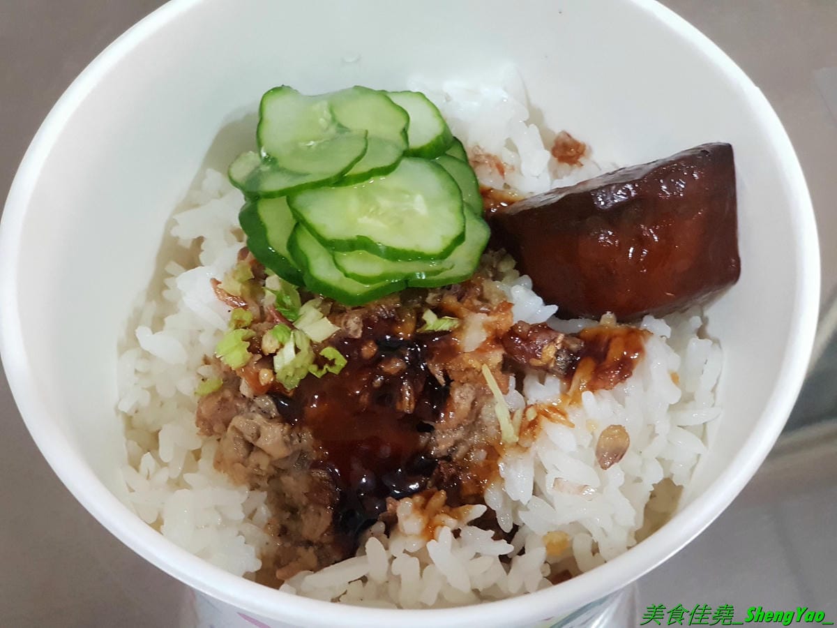[台中清水]省清中福利社 – 50年前清水高中內福利社小吃傳承下來的好味道,無數清水學子們的回憶,餐點看似普通但挺好吃的且不添加味素,肉燥飯、切仔麵、貢丸湯都推,銅板價位超便宜,還有賣咖