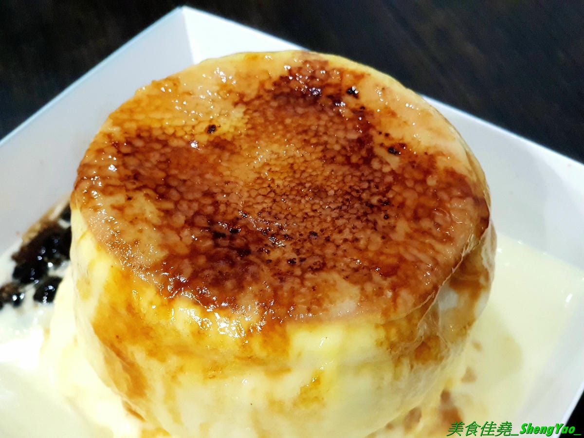 [台中龍井]MAGMA美格瑪半熟起司專賣 東海店 – 來自台南的知名甜點店,日本超夯熔岩起司塔在東海商圈也吃得到,另外店家還有賣王子神谷的舒芙蕾厚鬆餅,想吃他們家鬆餅不用特地到市區,東海商圈