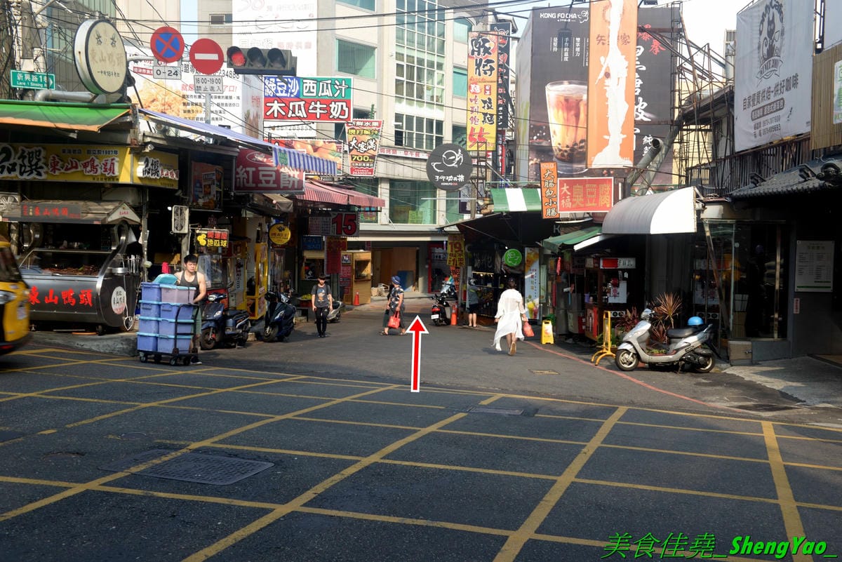 [台中龍井]MAGMA美格瑪半熟起司專賣 東海店 – 來自台南的知名甜點店,日本超夯熔岩起司塔在東海商圈也吃得到,另外店家還有賣王子神谷的舒芙蕾厚鬆餅,想吃他們家鬆餅不用特地到市區,東海商圈