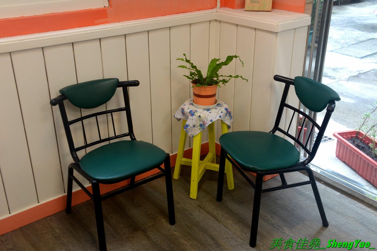[基隆中正]Keelung Boy基隆少年韓式便當店 – 基隆超罕見的韓國家鄉料理便當店,主廚是韓國人,便當從主菜到配菜都非常用心,看起來精緻豐富且非常美味,份量充足,百元左右價位超親民,內用環境有