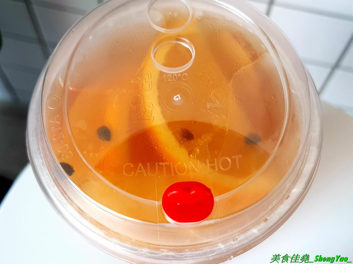 [台中北屯]派瑟詩 – 台中新開的自創品牌手搖飲料店,小清新網美風,側邊還有網美拍照區,飲品大推果汁,少見多種類的綜合果汁,好喝又健康,闆娘美美的好親切。