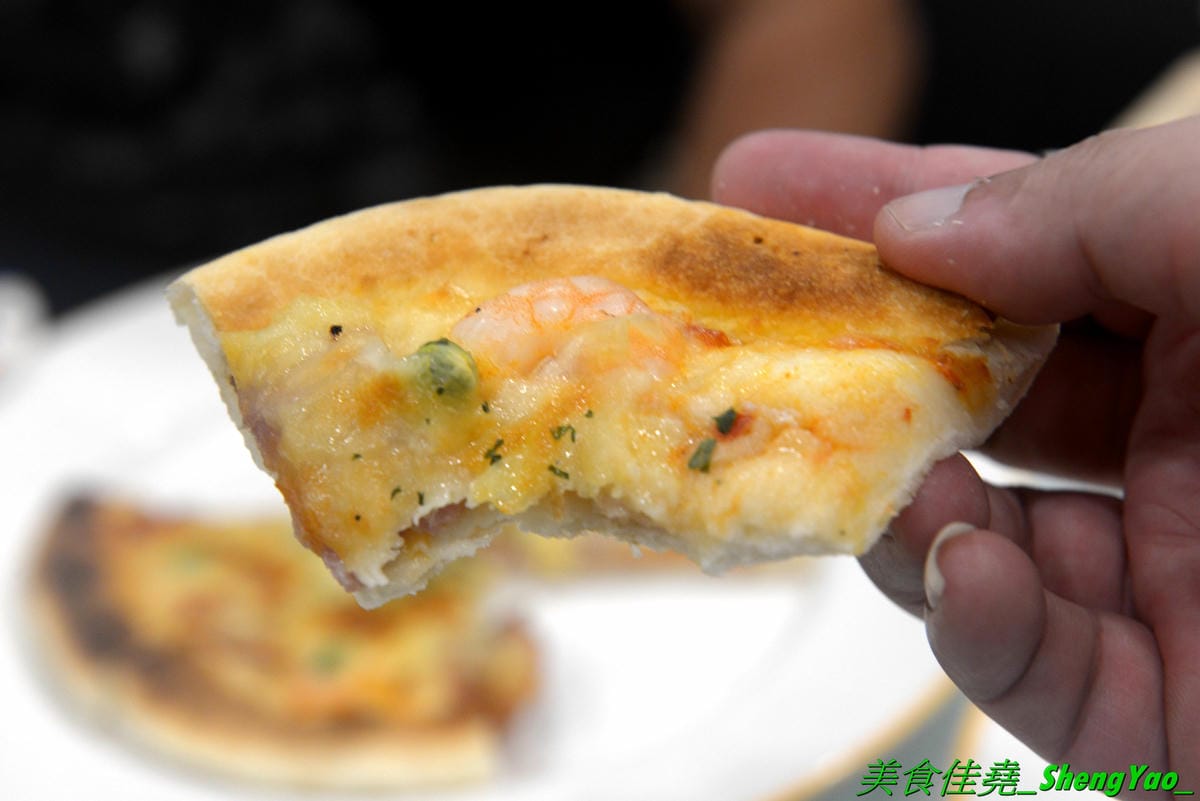 [台中清水]喵匠義式麵坊 清水店2019 – 海線清水聚餐餐廳,以貓咪為主題的可愛風裝潢,餐點種類選擇多,平價大份量,內用飲料無限暢飲,新推出的椰香綠咖哩口味系列和雙人焗烤海陸派對都很有特色