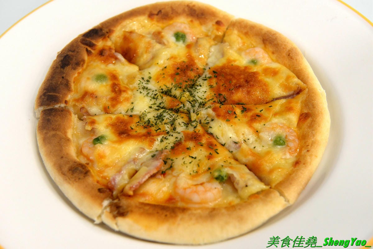 [台中清水]喵匠義式麵坊 清水店2019 – 海線清水聚餐餐廳,以貓咪為主題的可愛風裝潢,餐點種類選擇多,平價大份量,內用飲料無限暢飲,新推出的椰香綠咖哩口味系列和雙人焗烤海陸派對都很有特色