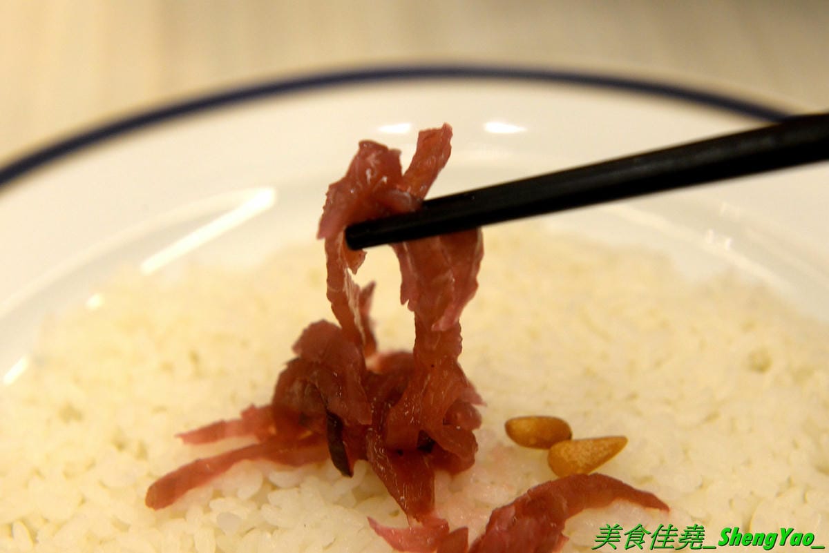 [台中西屯]令和博多拉麵 – 中科商圈新開幕拉麵店,魔法咖哩新品牌,有拉麵、丼飯、定食,甚至也能吃到魔法咖哩的人氣口味咖哩,8/30前開幕優惠日本麻辣拉麵只要100元,每人還送一球明治冰淇淋。(